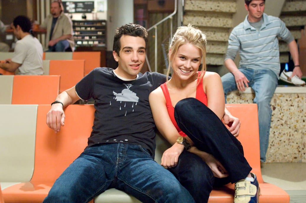Jay Baruchel, Alice Eve in 'She's Out of My League'