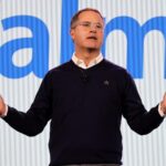 Walmart’s CEO made almost 1,000 times the median employee last year